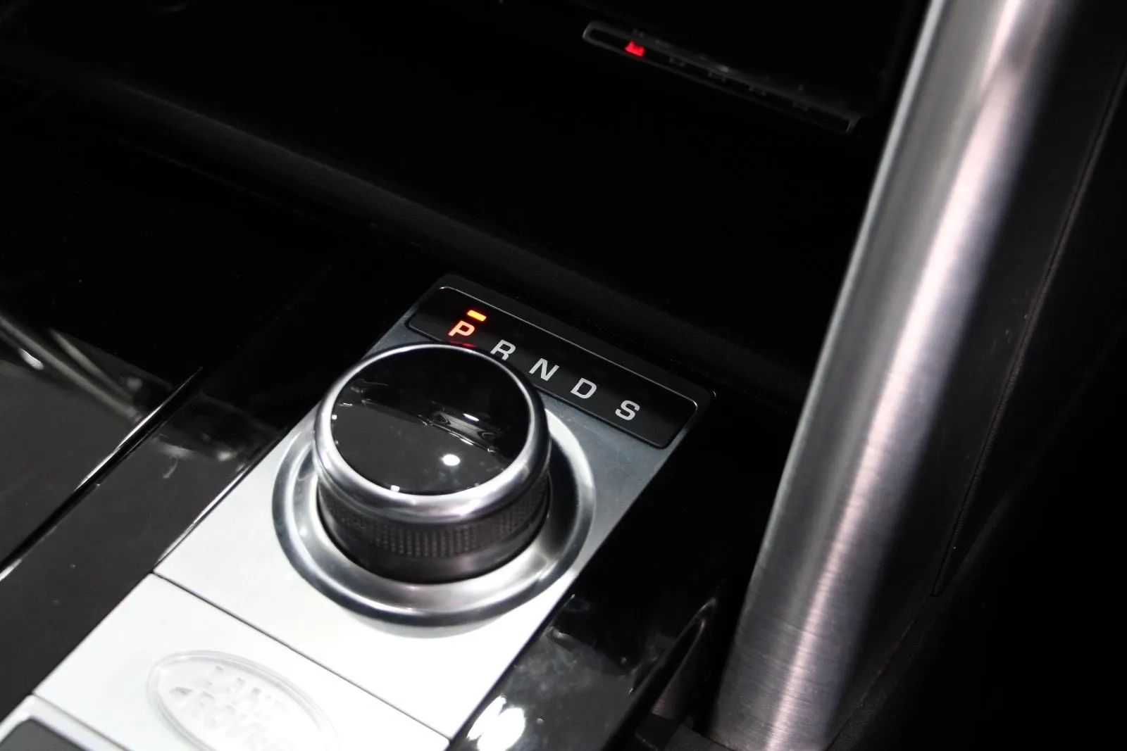 Land Rover-Discovery-SD4 HSE