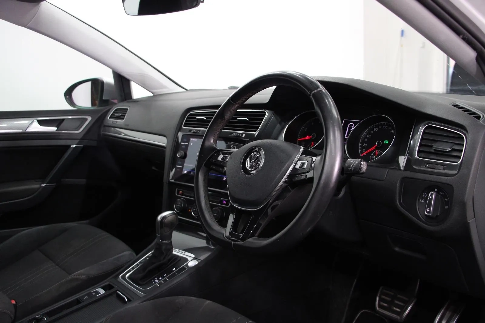 Volkswagen-Golf-Alltrack 132TSI
