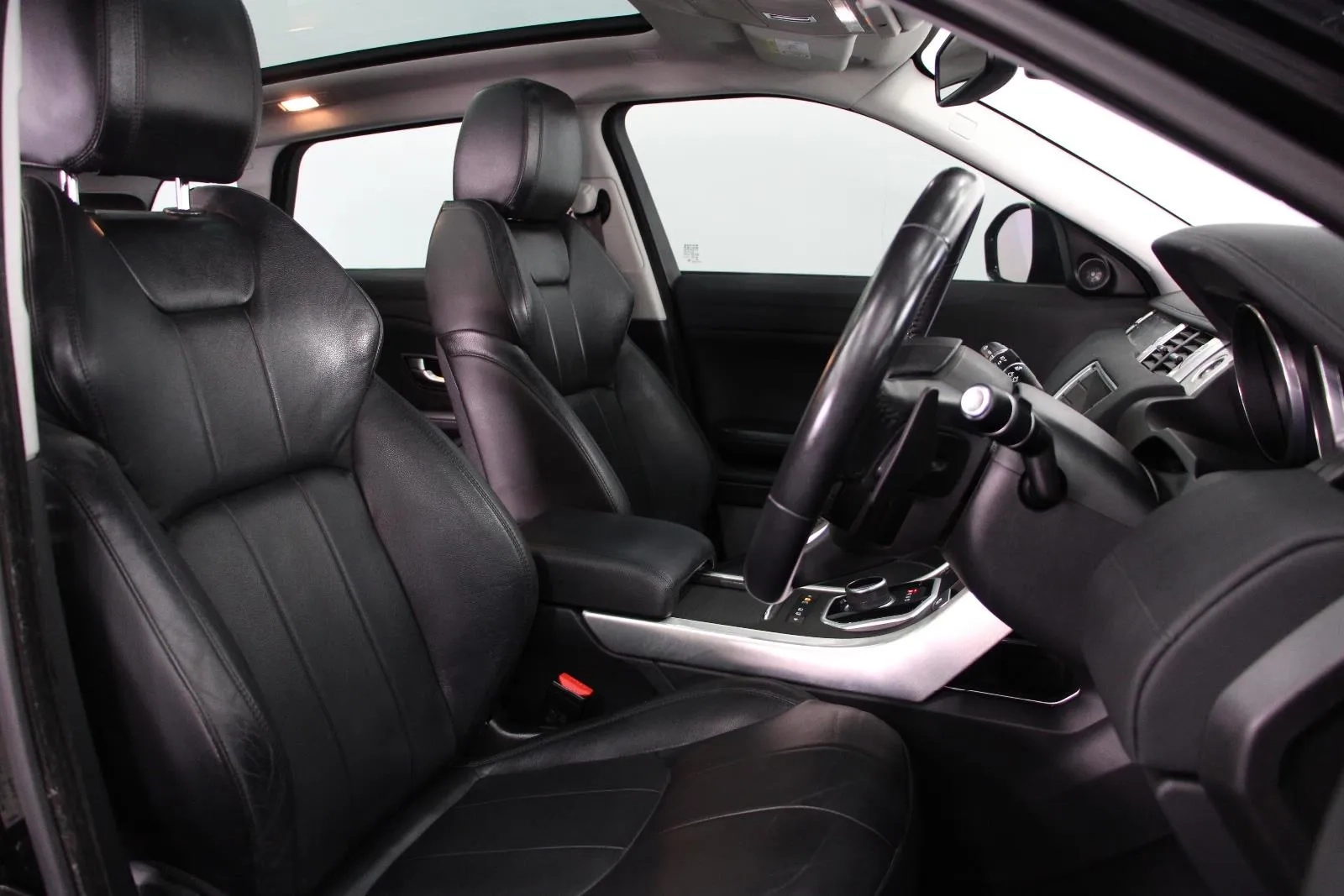 Land Rover-Range Rover Evoque-TD4 150 SE