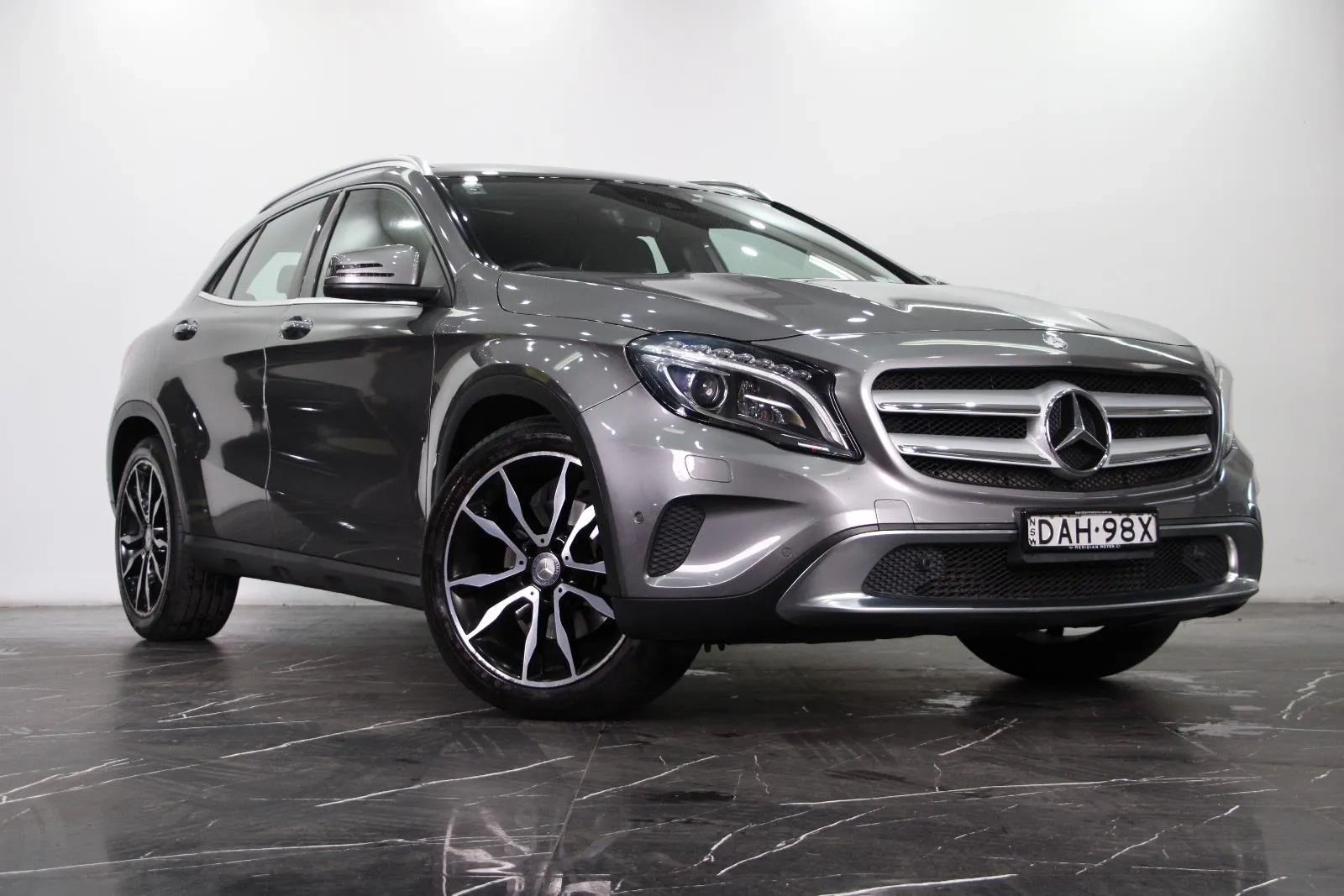 Mercedes-Benz-GLA-Class-GLA250