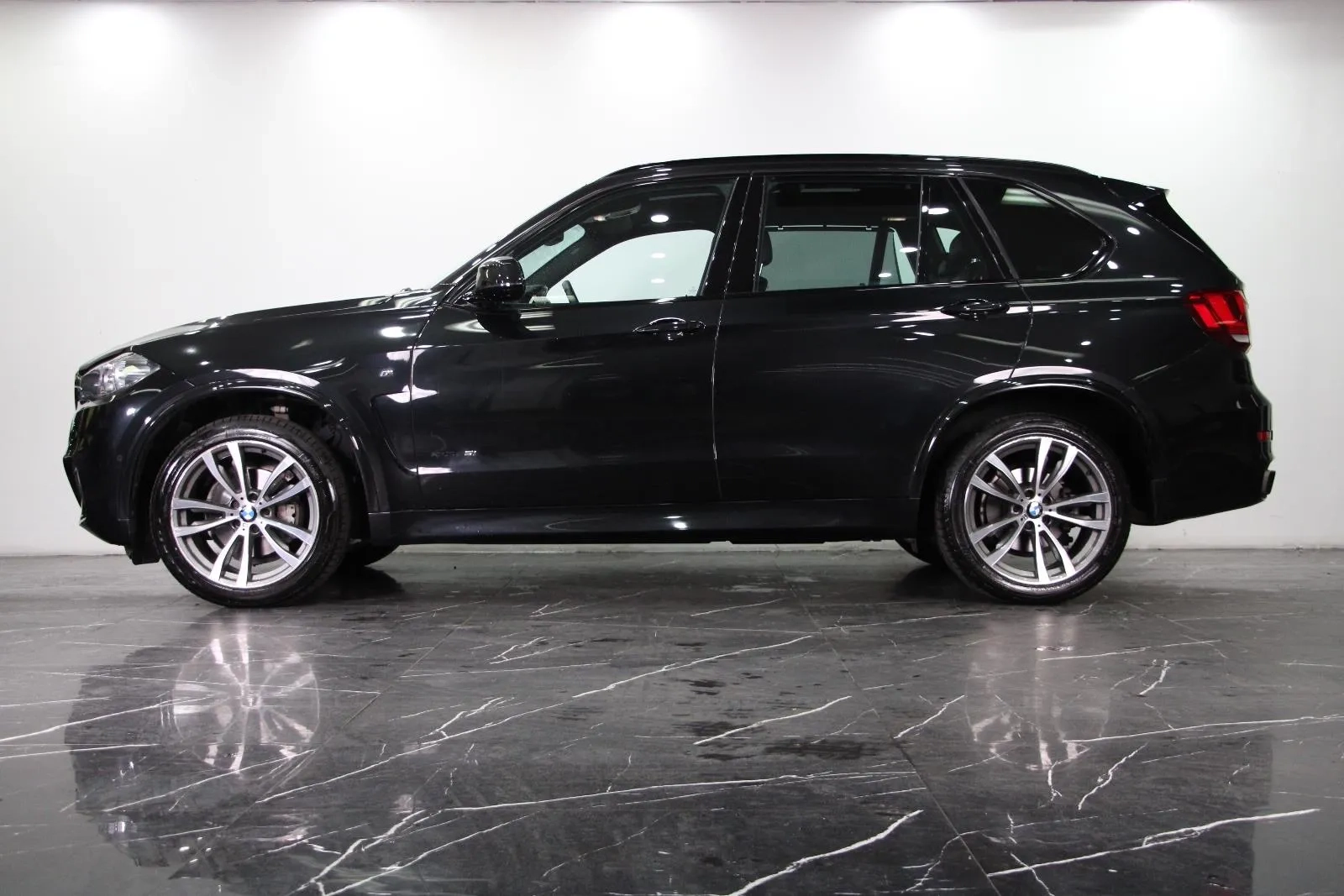 BMW-X5-xDrive35i