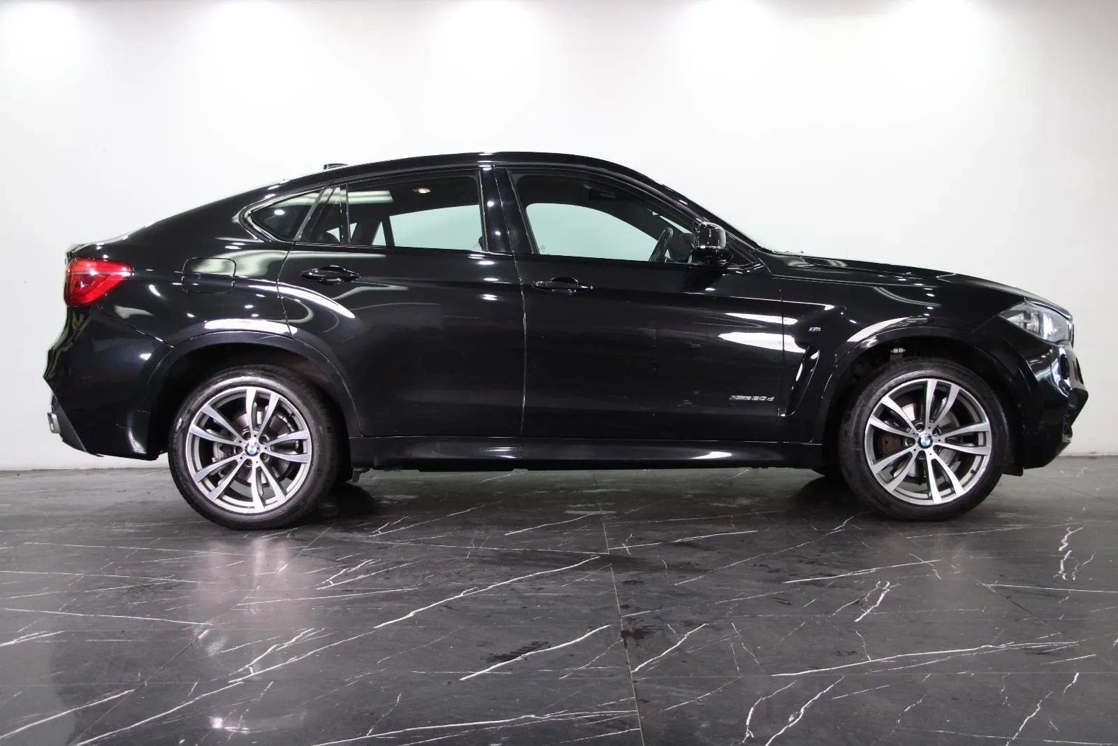 BMW-X6-xDrive30d