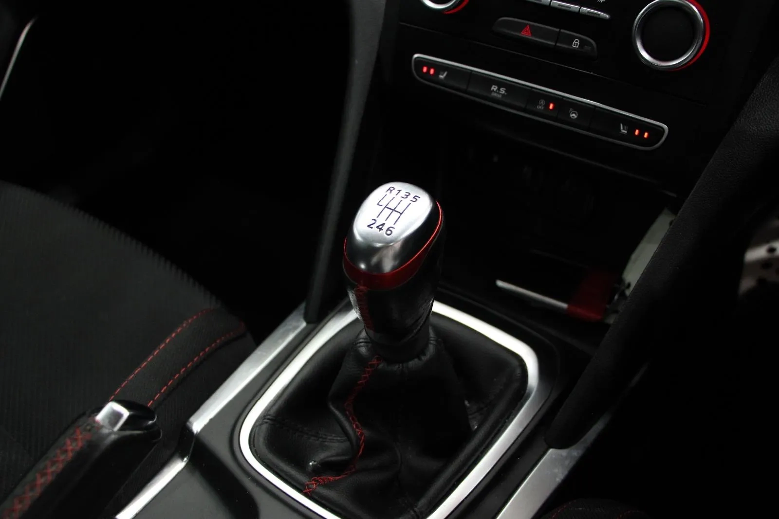 Renault-Megane-R.S. 280