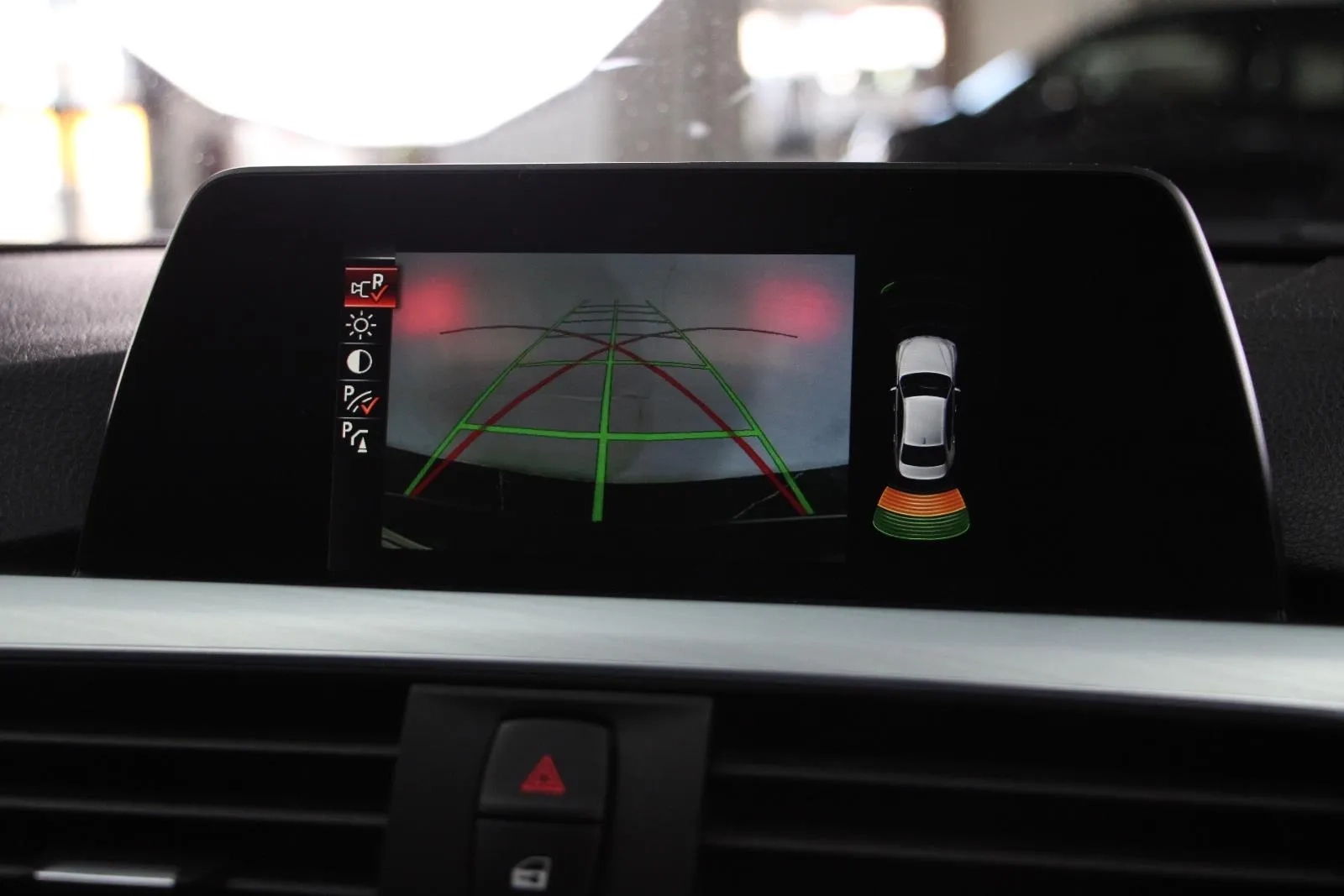 BMW-3 Series-320i Sport Line