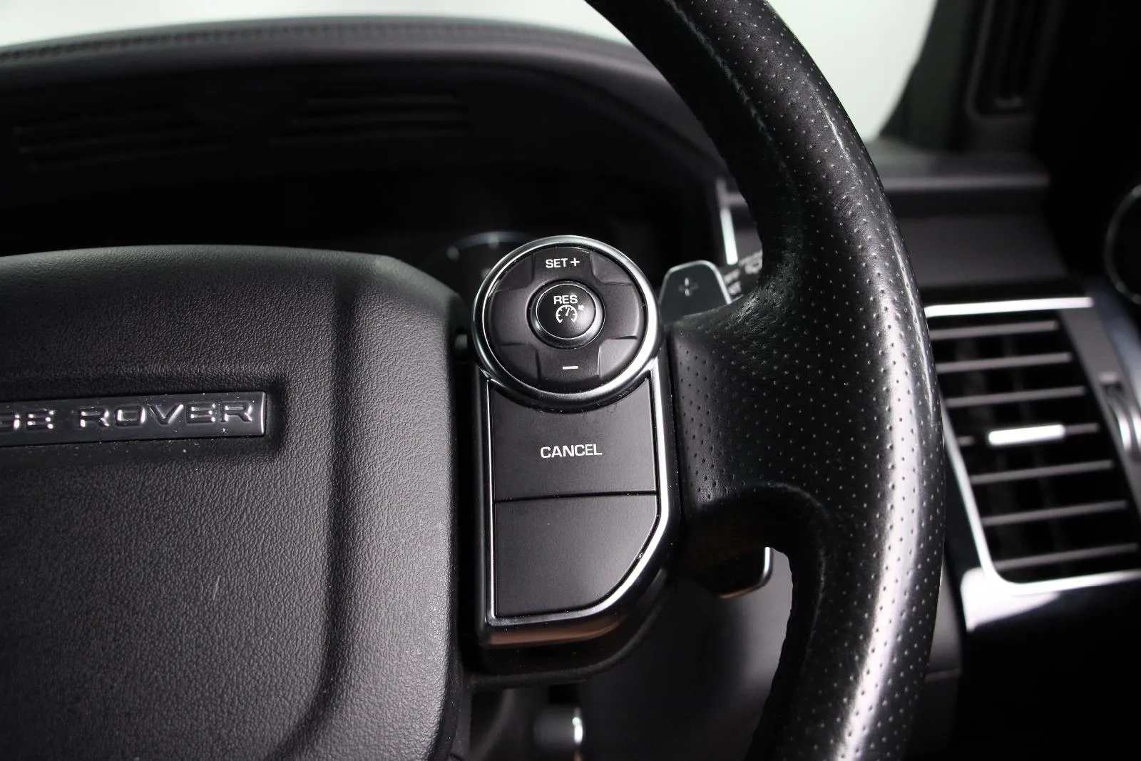 Land Rover-Range Rover Sport-SDV6 HSE