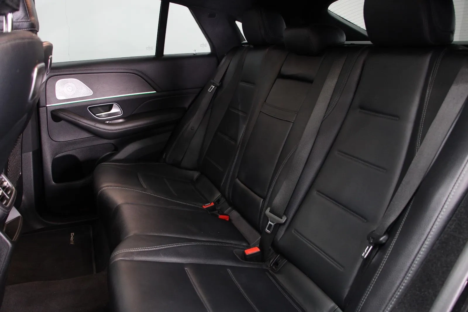 Mercedes-Benz-GLE-Class-GLE450
