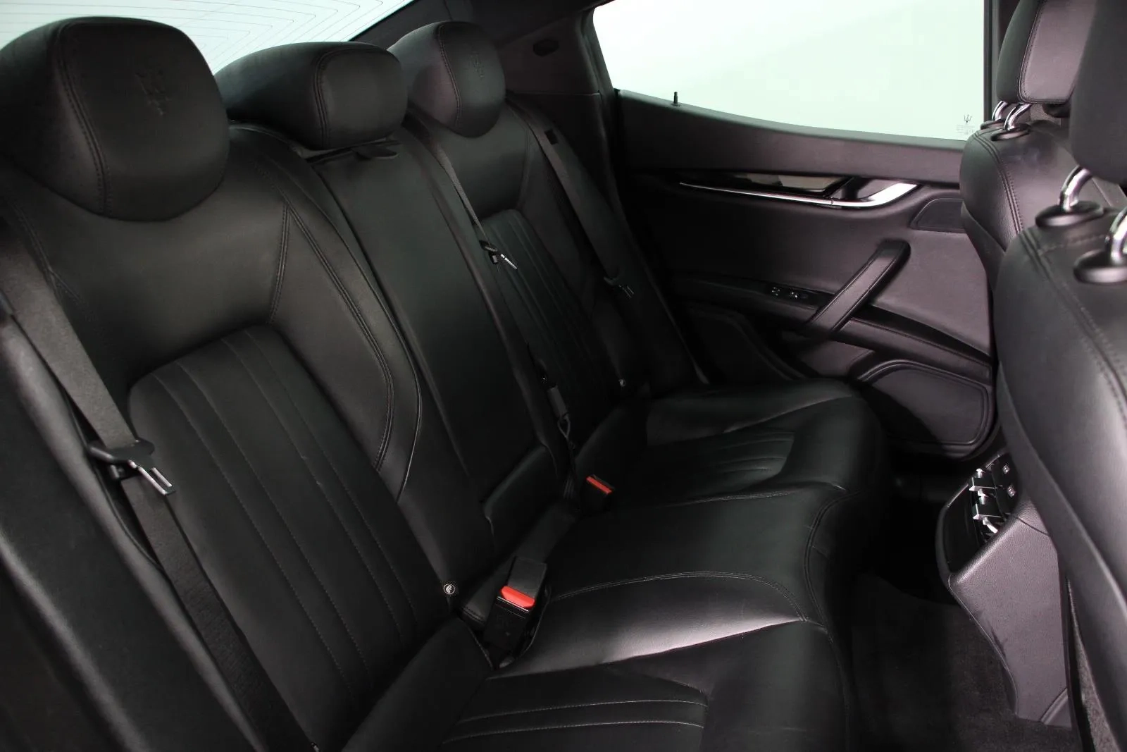 Maserati-Ghibli-