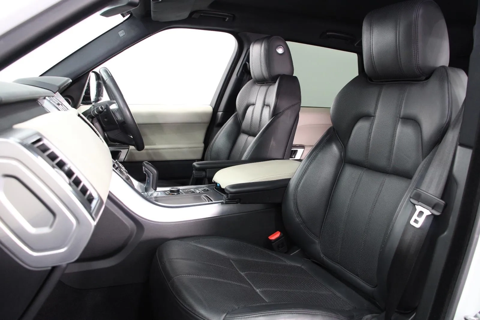 Land Rover-Range Rover Sport-SDV8 HSE