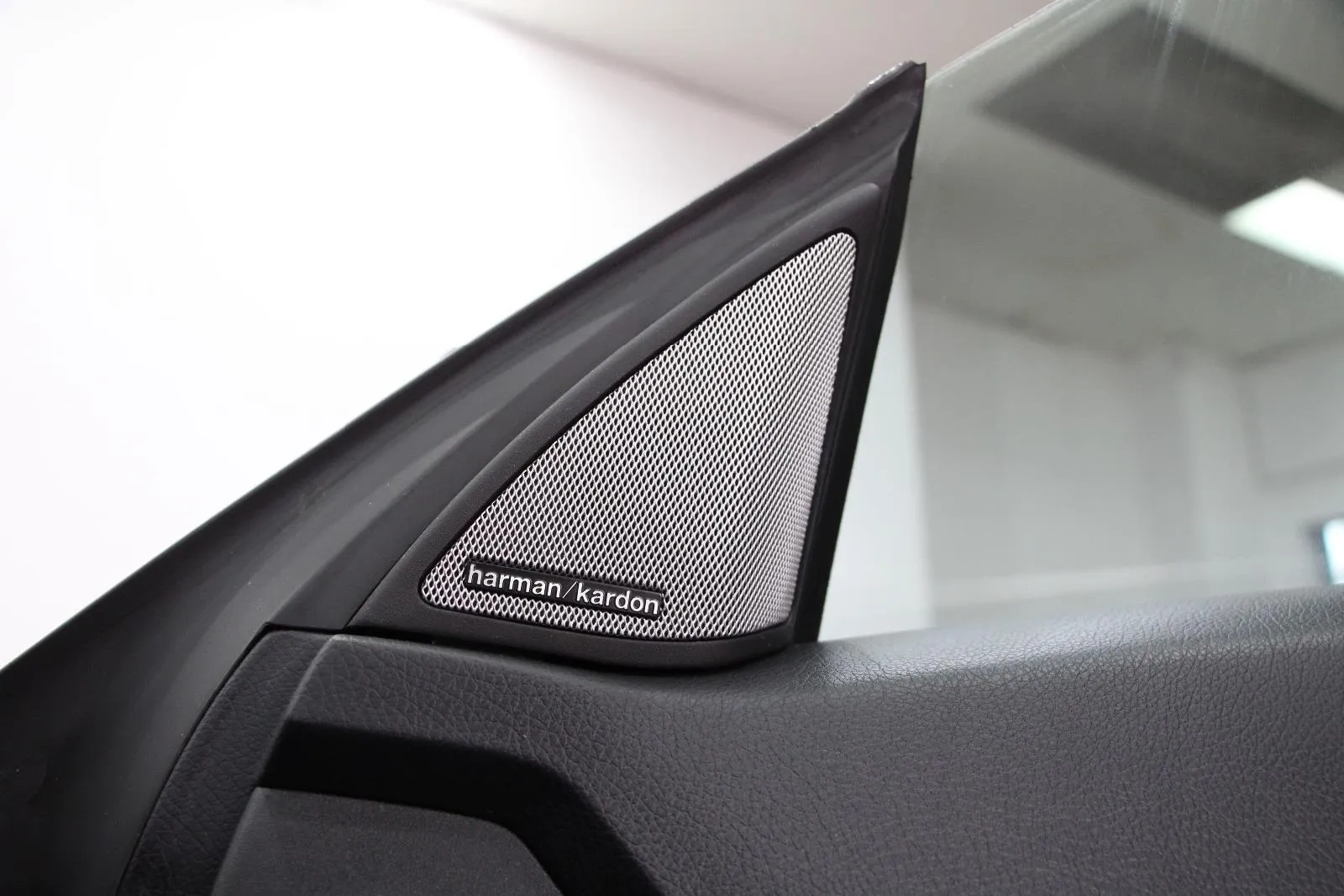 Mercedes-Benz-E-Class-E250