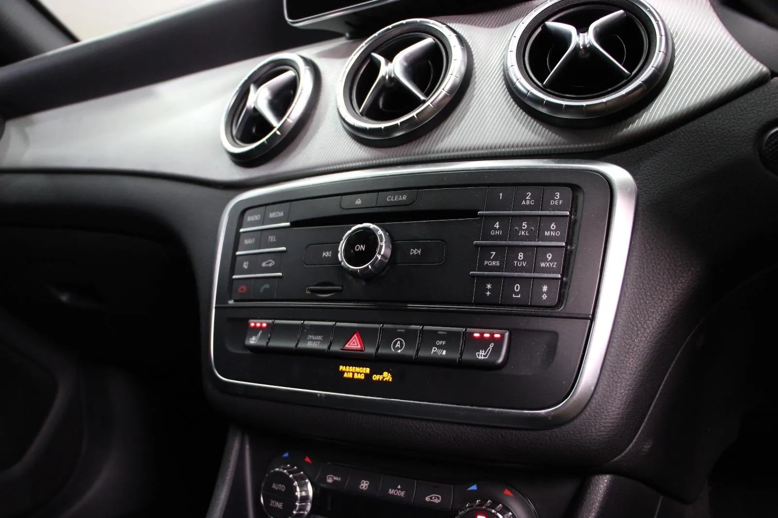 Mercedes-Benz-CLA-Class-CLA200