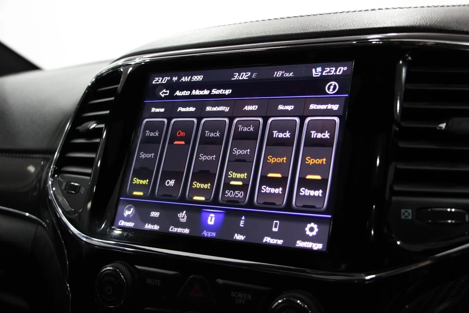Jeep-Grand Cherokee-SRT