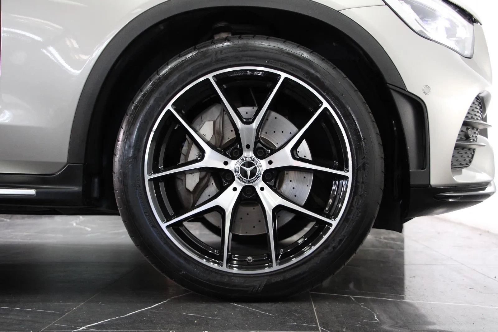 Mercedes-Benz-GLC-Class-GLC300