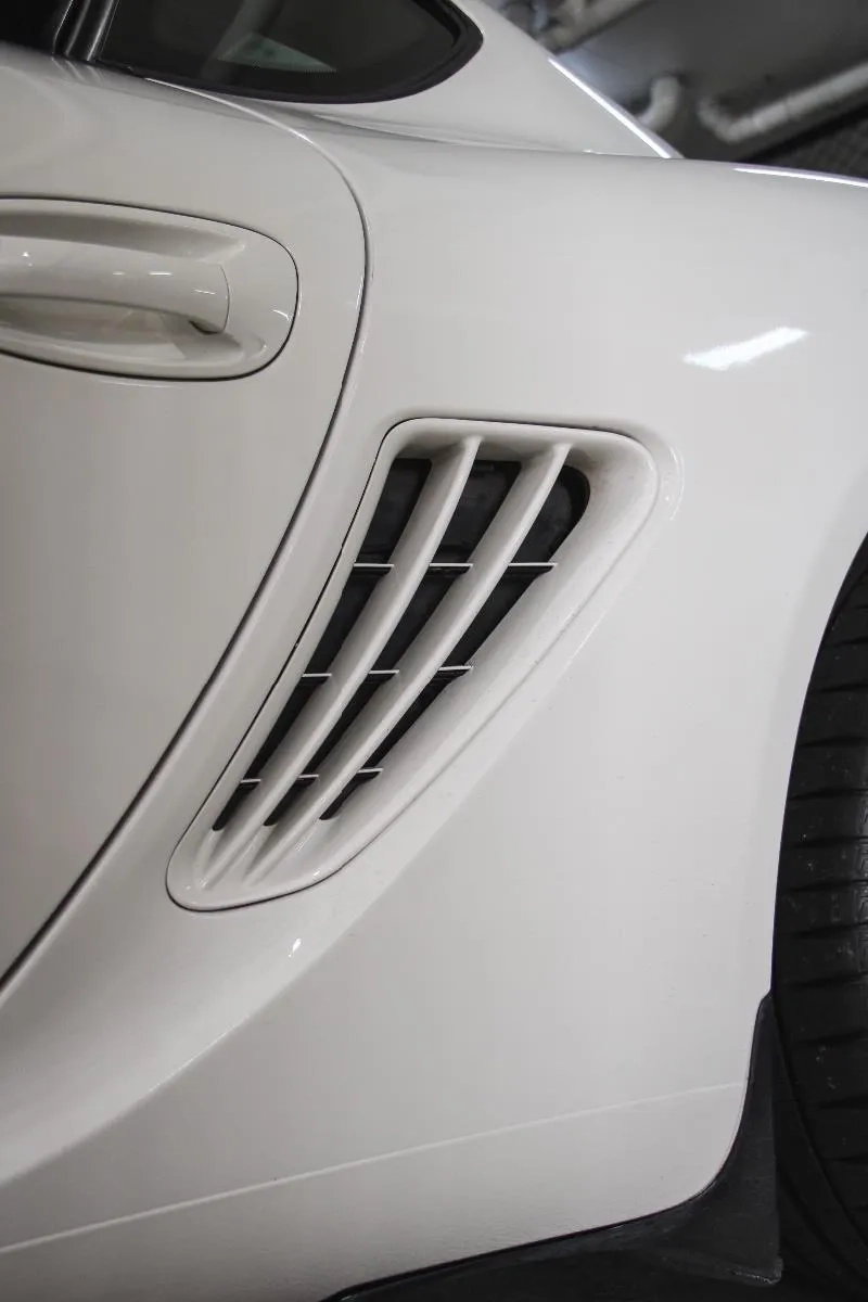Porsche-Cayman-