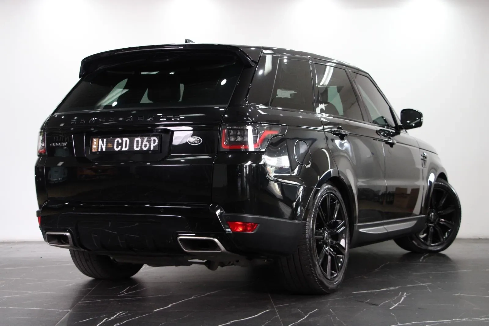 Land Rover-Range Rover Sport-DI6 183kW SE