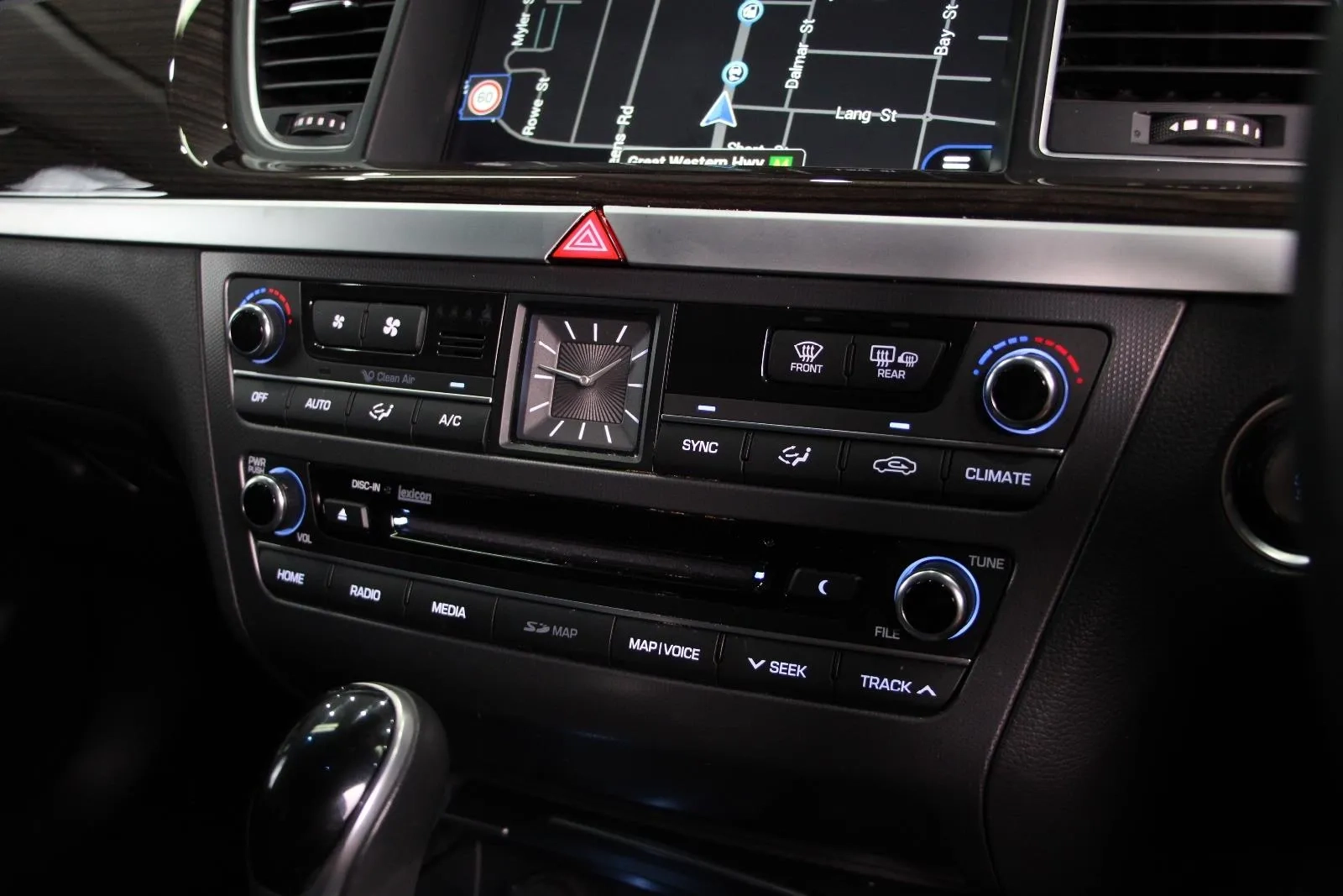 Hyundai-Genesis-Ultimate Pack