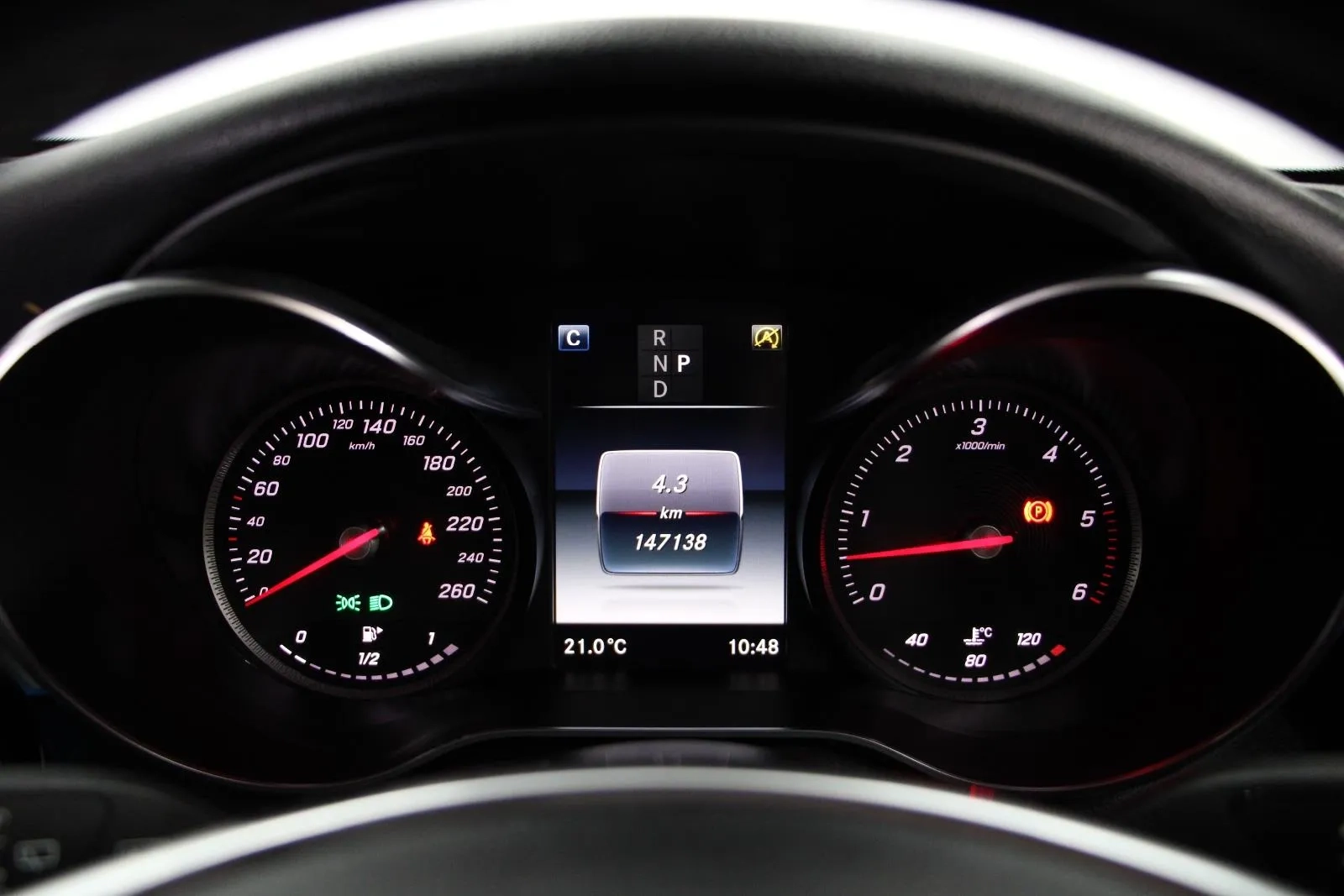 Mercedes-Benz-GLC-Class-GLC350 d