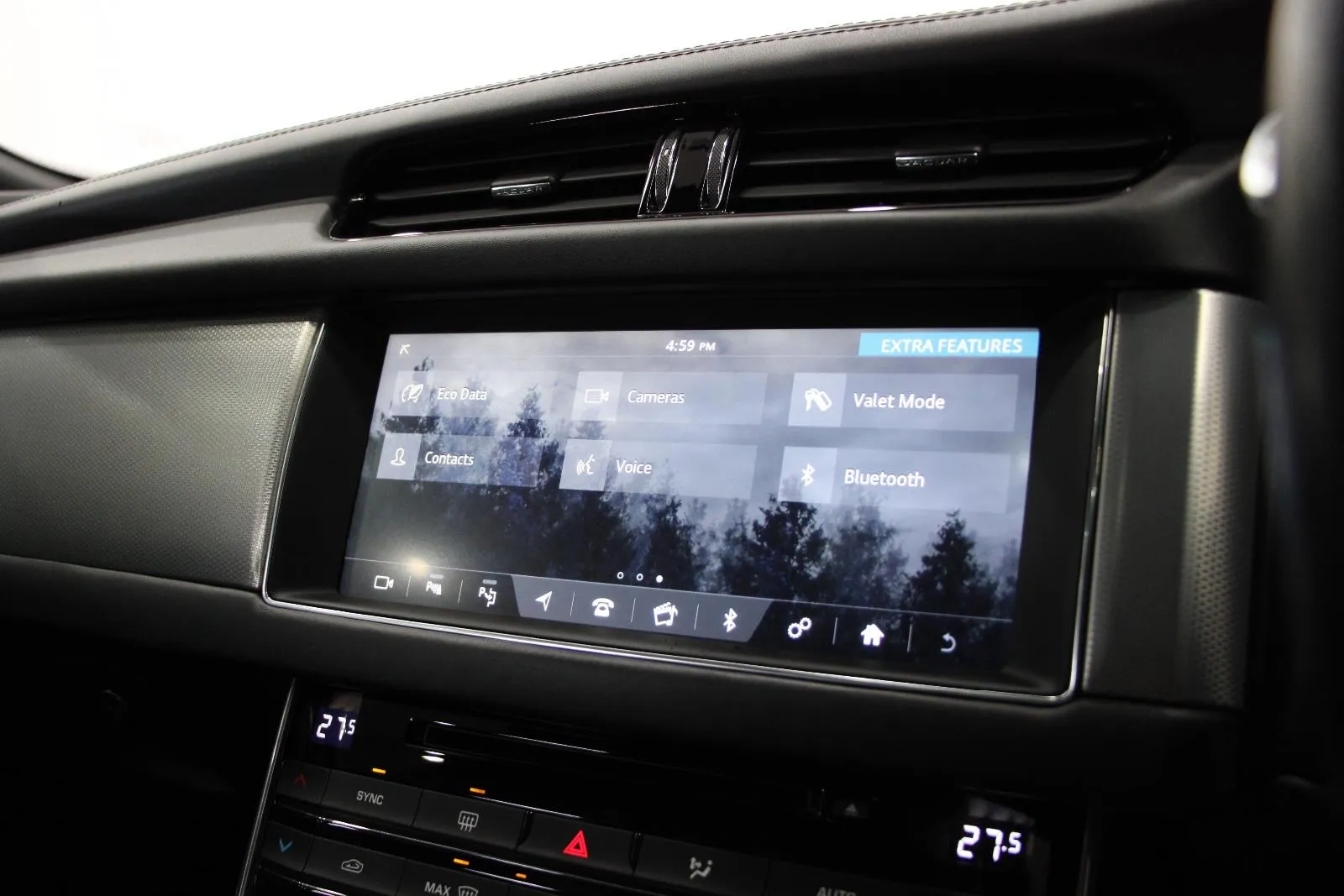 Jaguar-XF-25t Portfolio