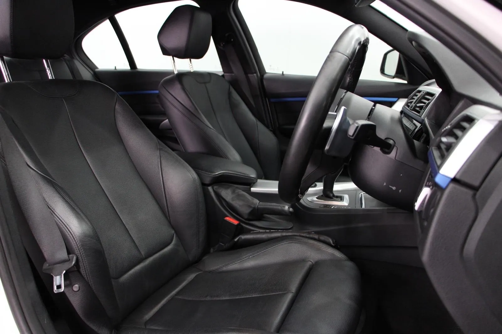 BMW-3 Series-330i M Sport