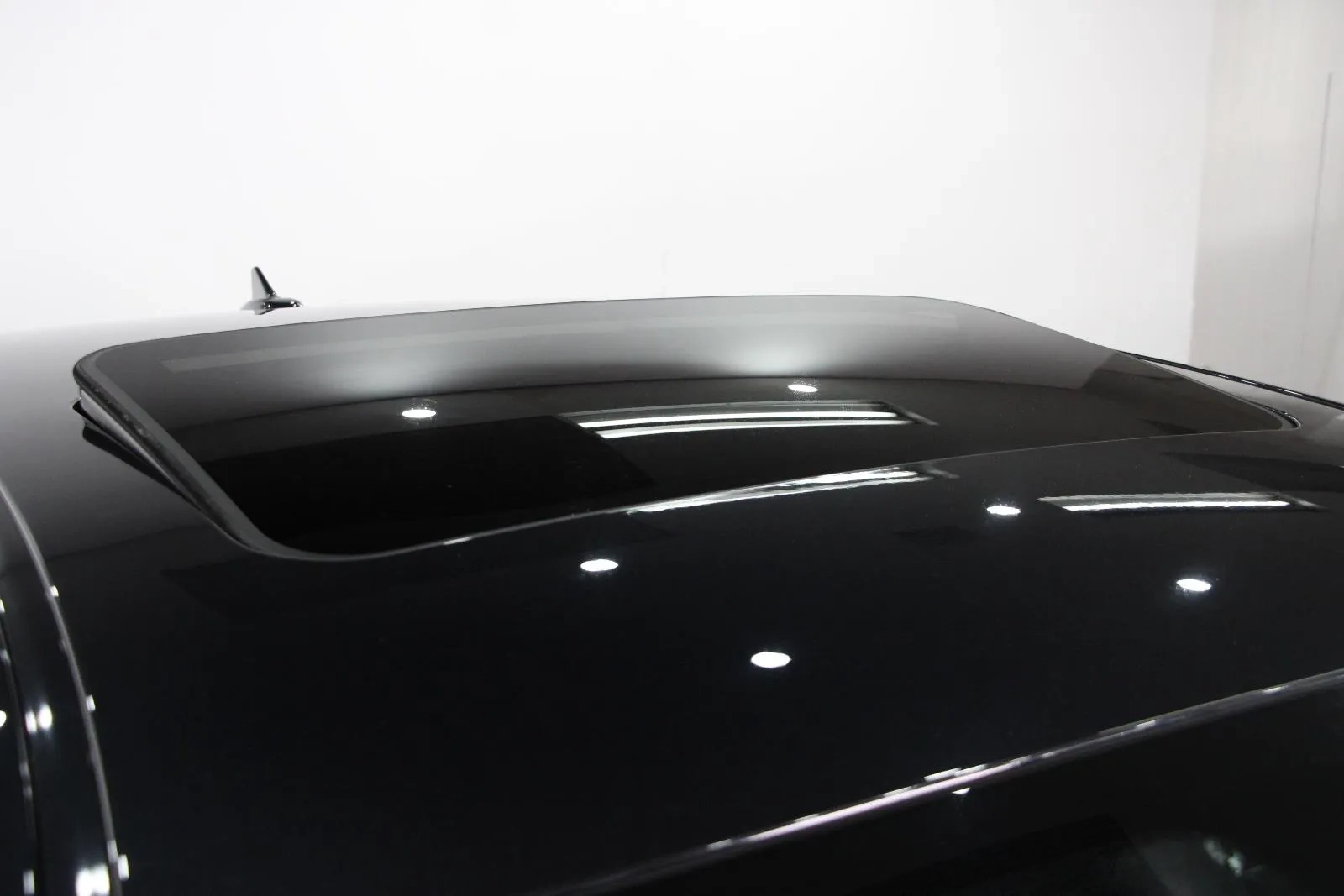 Maserati-Ghibli-