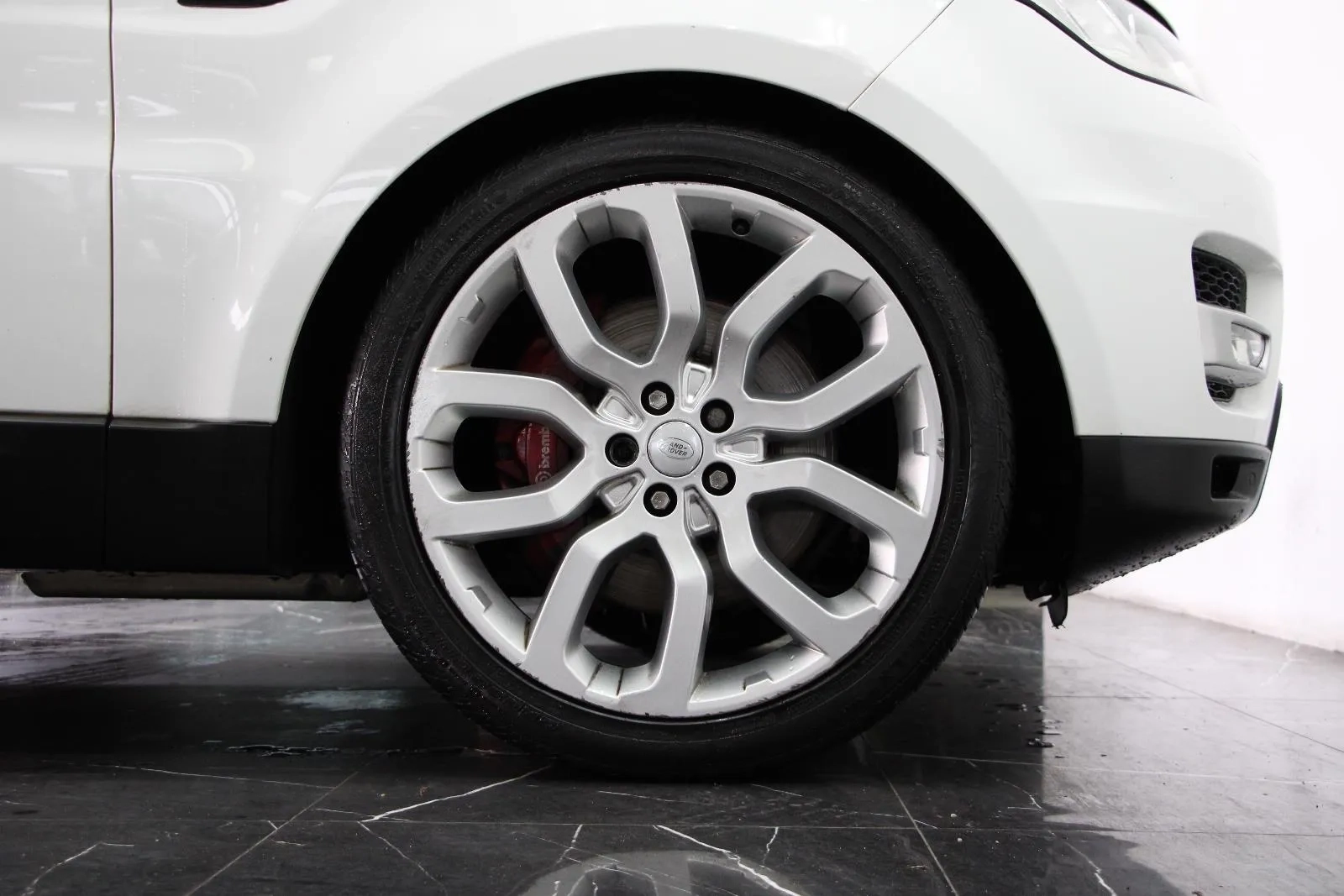 Land Rover-Range Rover Sport-SDV6 HSE