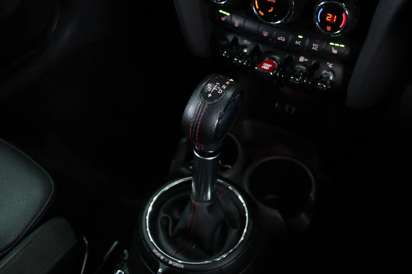 MINI-Hatch-Cooper S