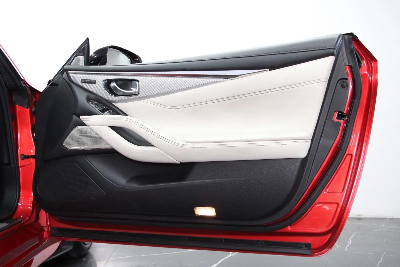 INFINITI-Q60-Red Sport