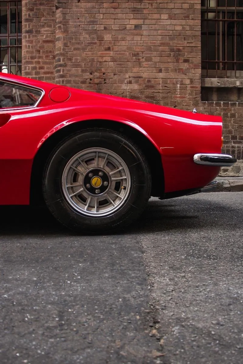 Ferrari-Dino-246 GT