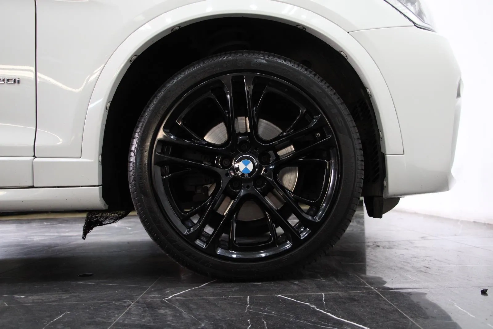 BMW-X4-xDrive20i