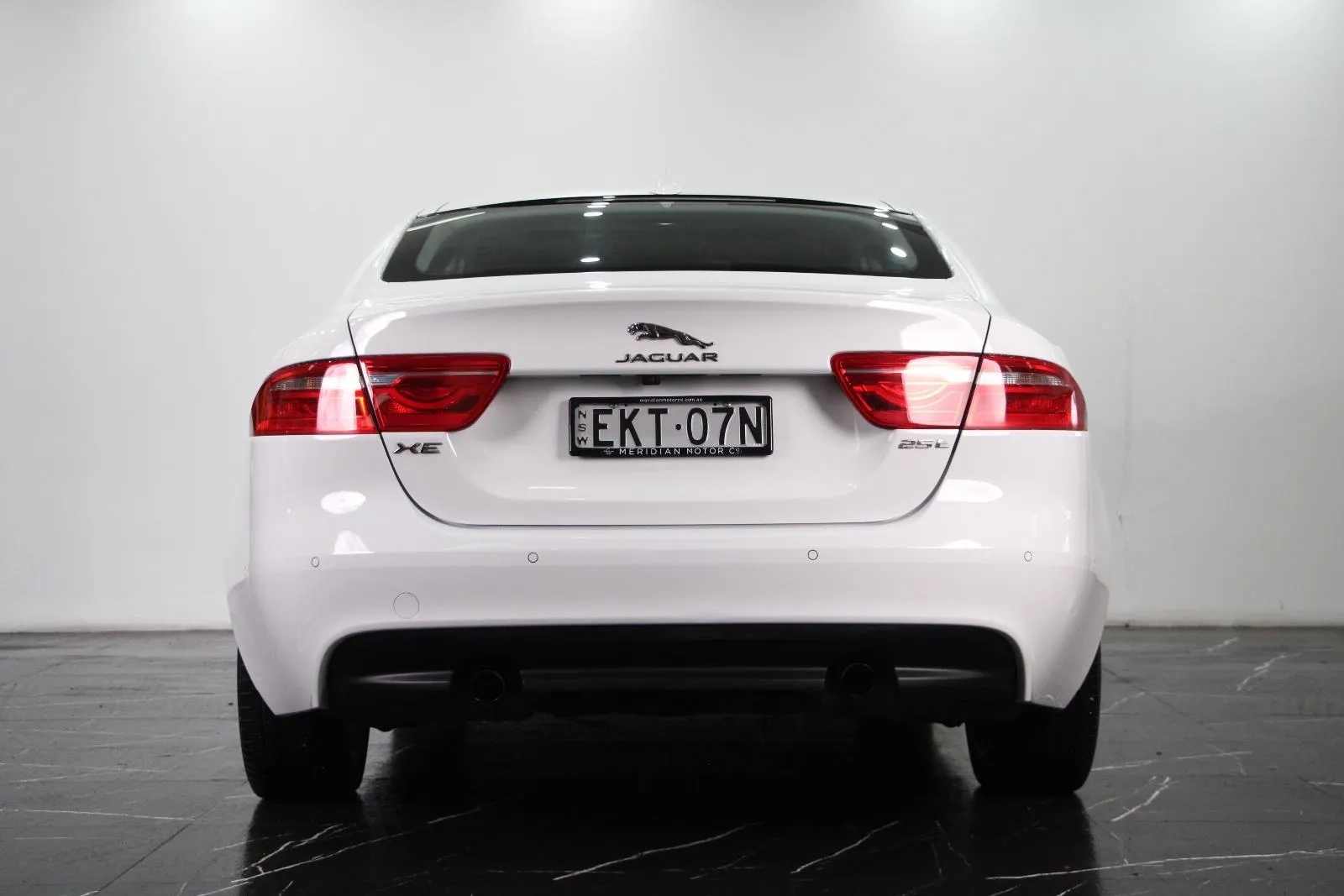 Jaguar-XE-25t Prestige