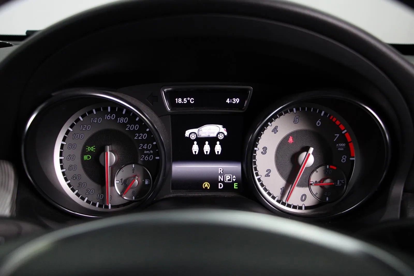Mercedes-Benz-GLA-Class-GLA250