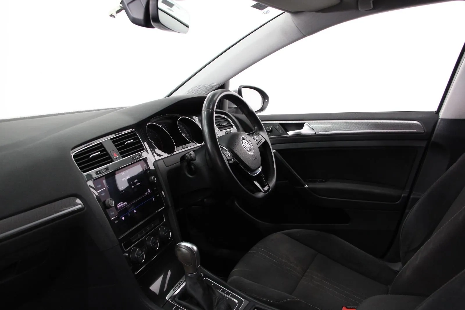 Volkswagen-Golf-Alltrack 132TSI