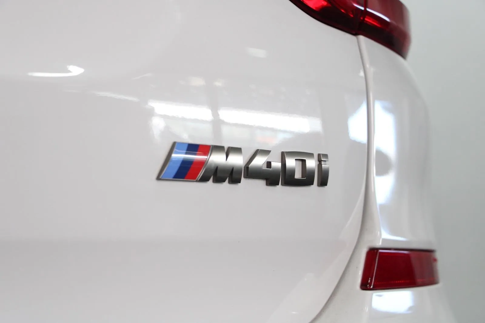 BMW-X3-M40i