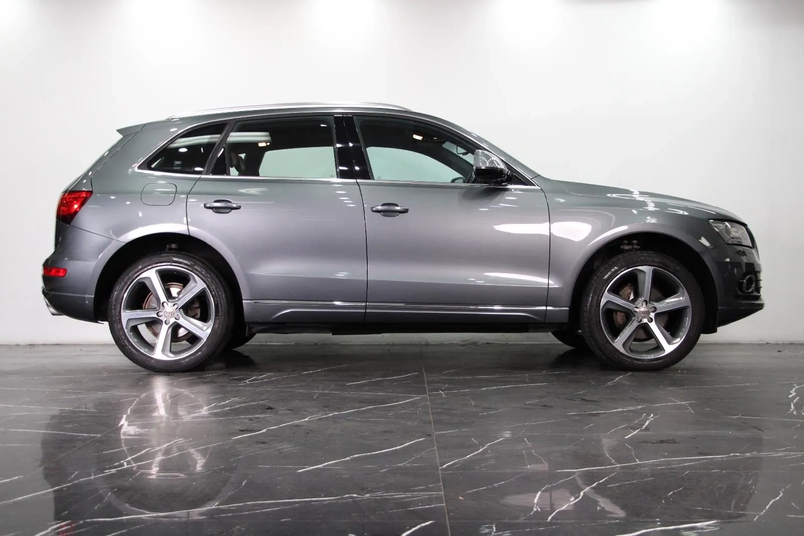 Audi-Q5-TFSI