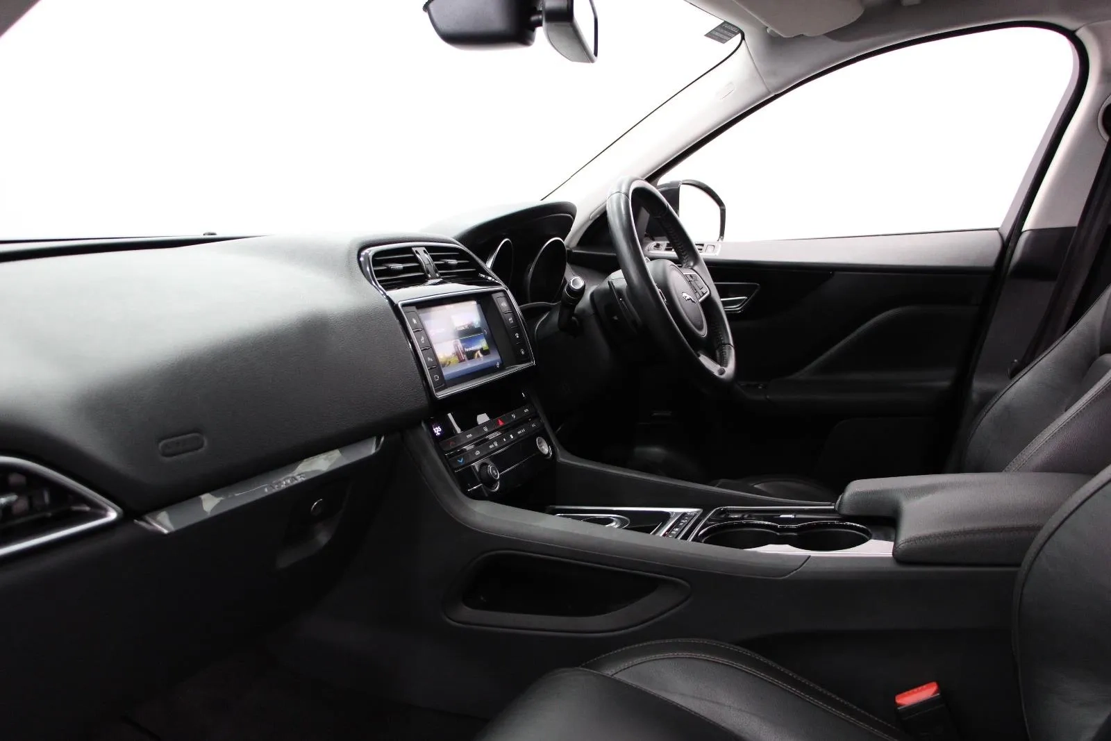 Jaguar-F-PACE-30d Portfolio