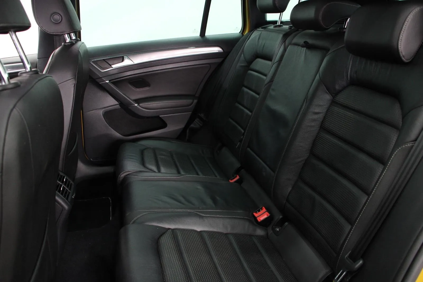 Volkswagen-Golf-110TSI Highline