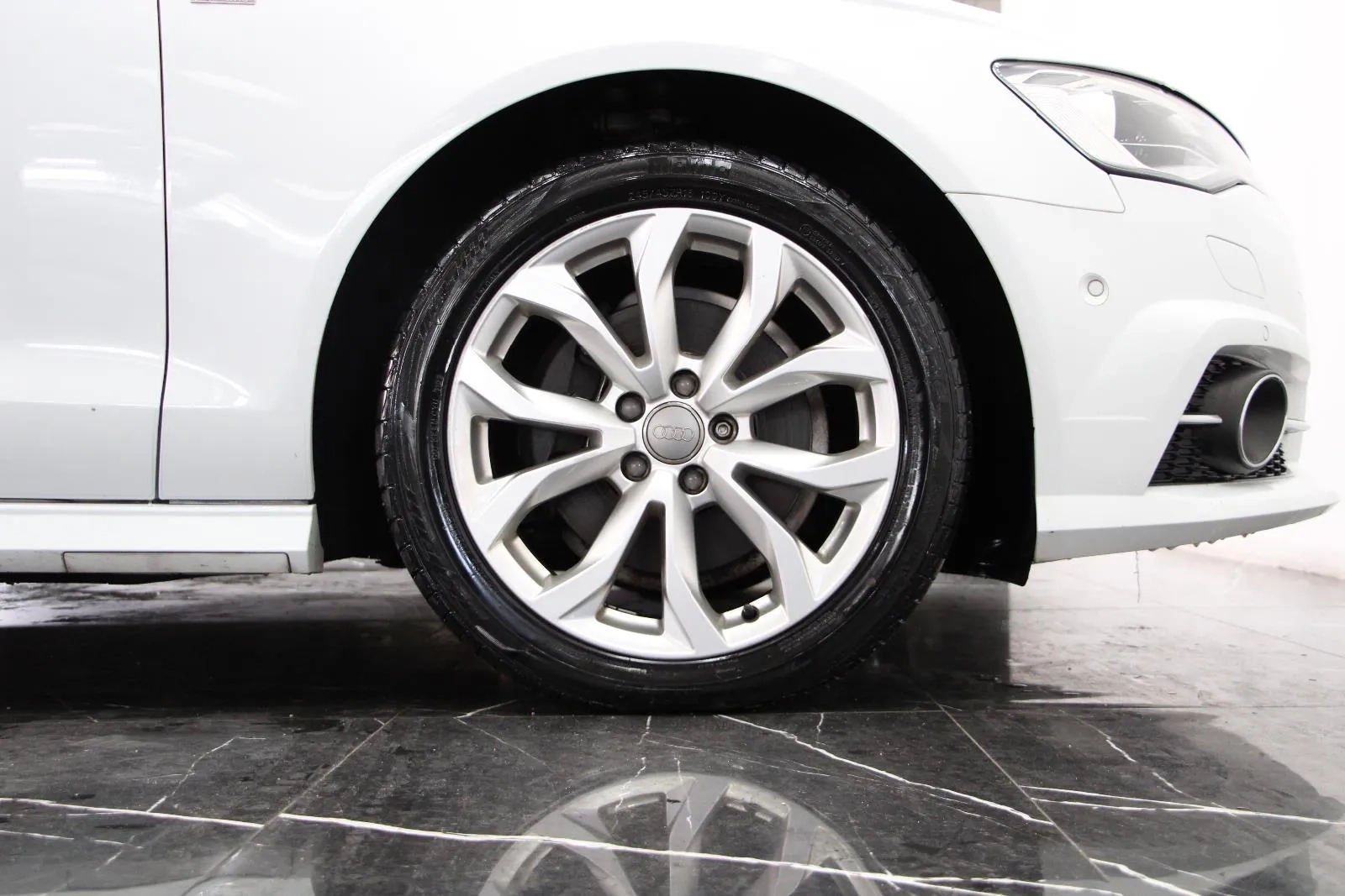 Audi-A6-S Line