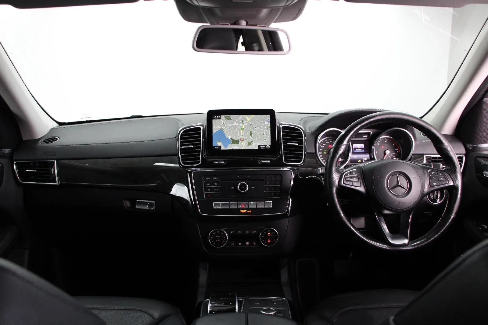 Mercedes-Benz-GLS-Class-GLS350 d