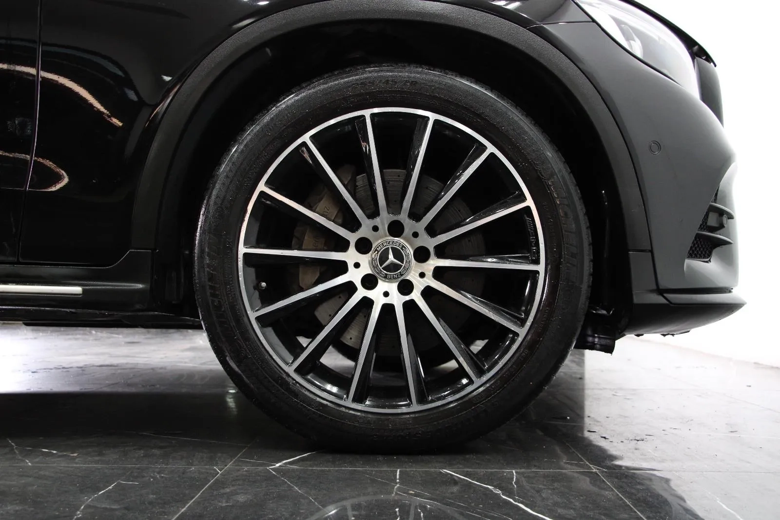 Mercedes-Benz-GLC-Class-GLC250