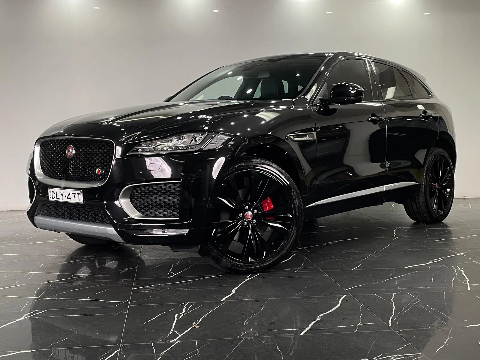Jaguar-F-PACE-30d S