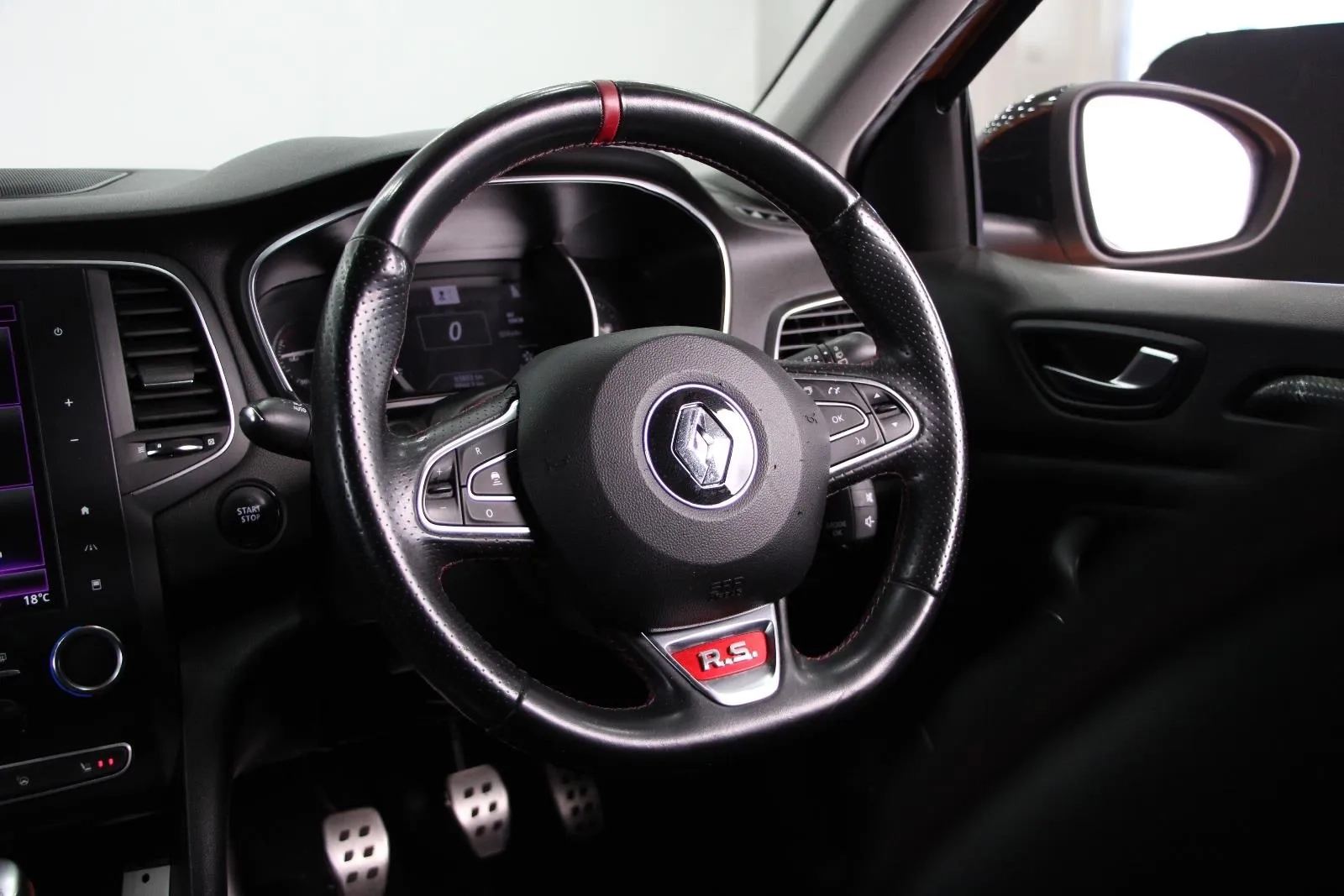 Renault-Megane-R.S. 280