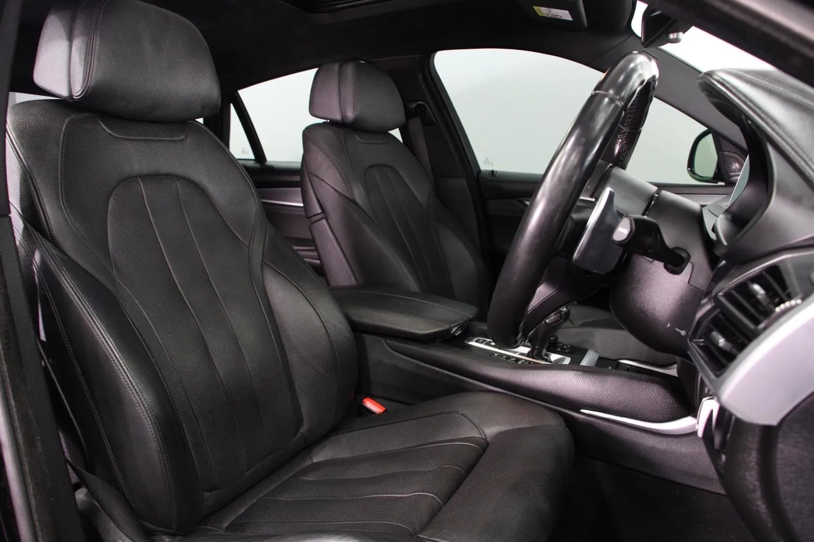 BMW-X6-xDrive50i