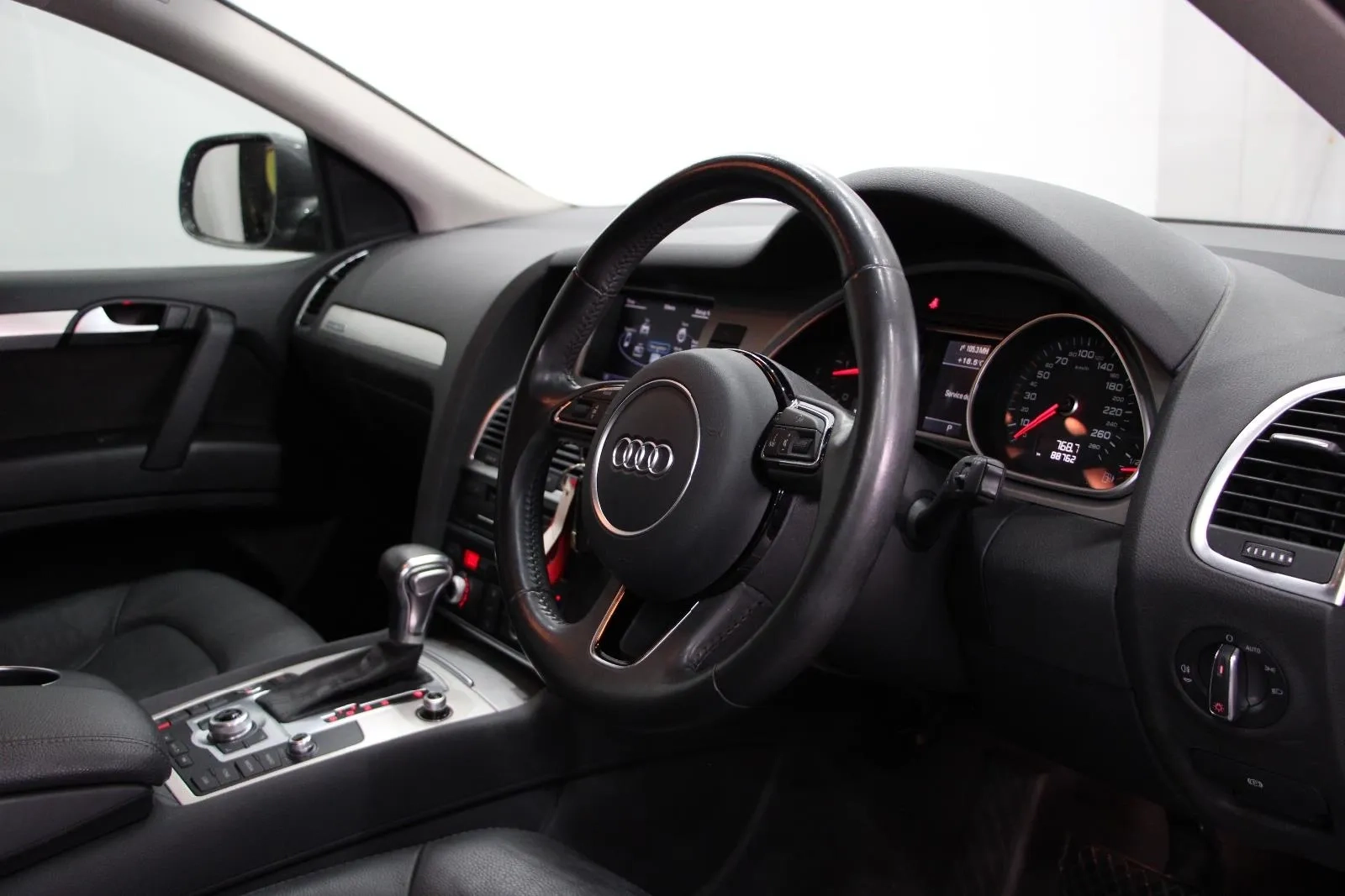 Audi-Q7-TDI Sport