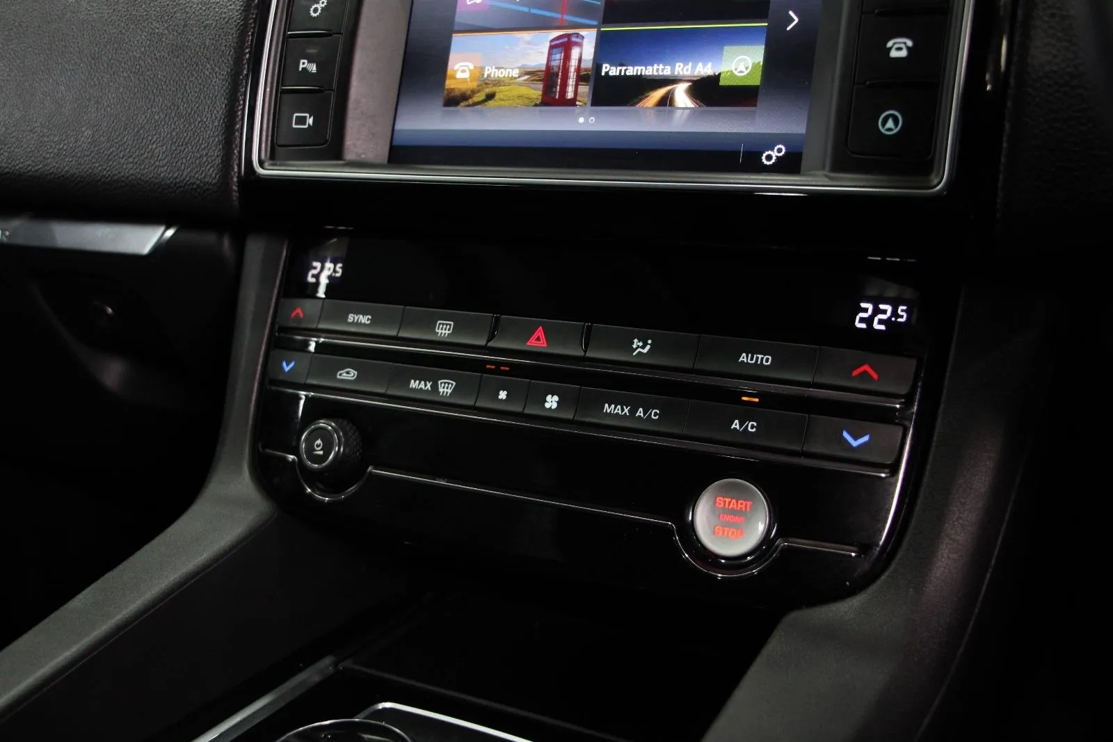 Jaguar-F-PACE-30d Portfolio