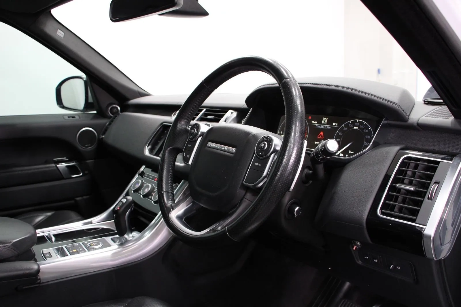Land Rover-Range Rover Sport-SDV6 HSE
