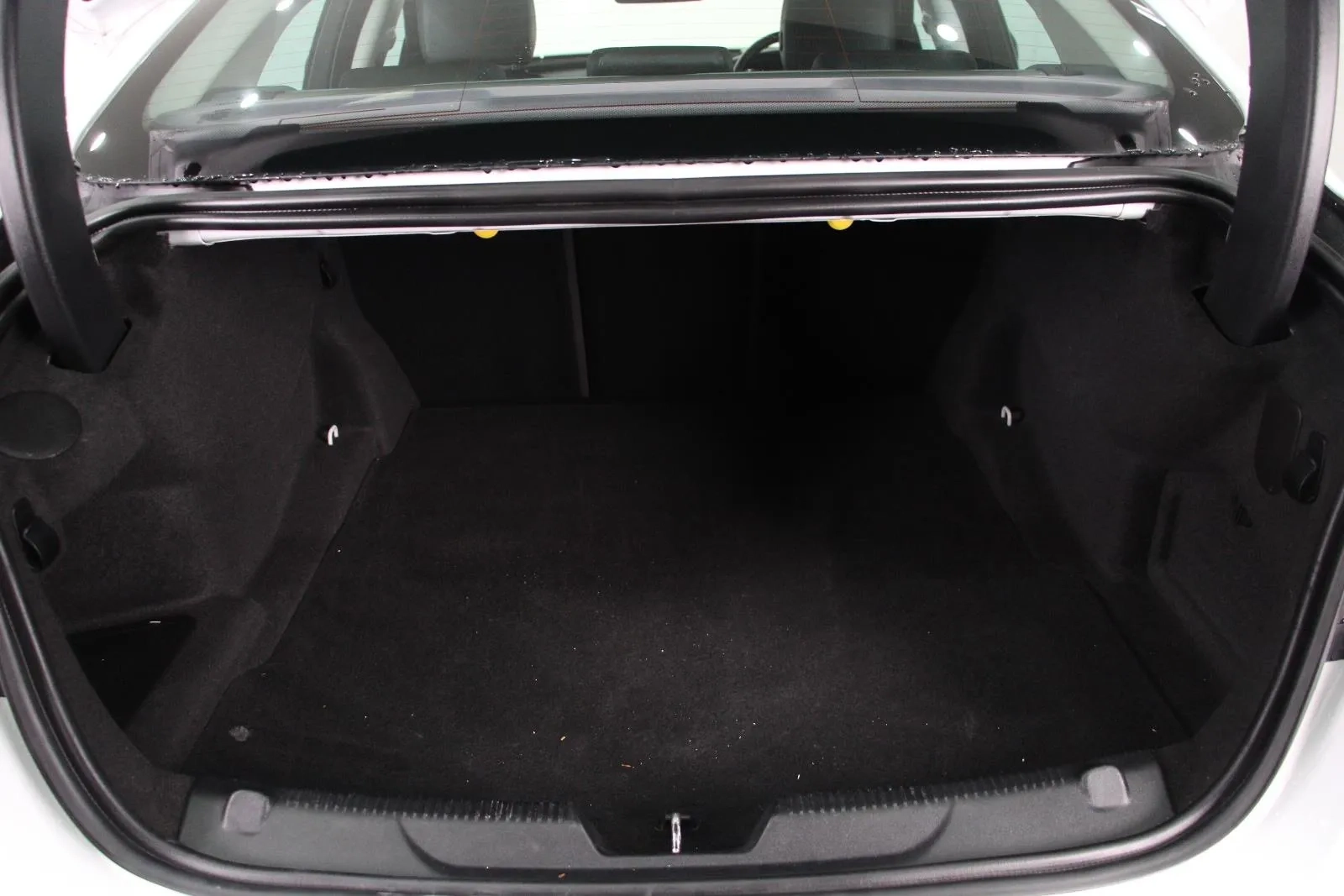 Jaguar-XE-25t Prestige