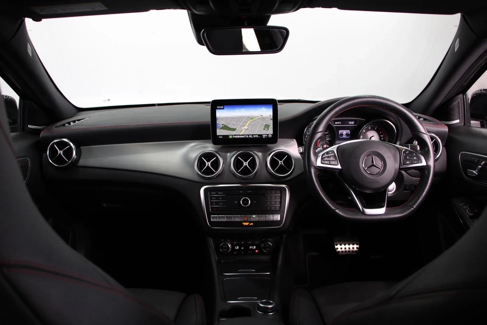 Mercedes-Benz-GLA-Class-GLA250