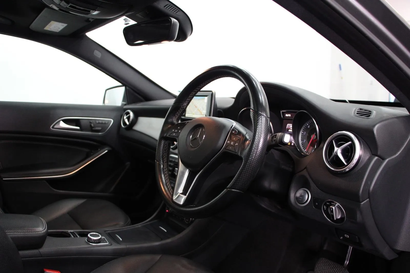 Mercedes-Benz-GLA-Class-GLA250