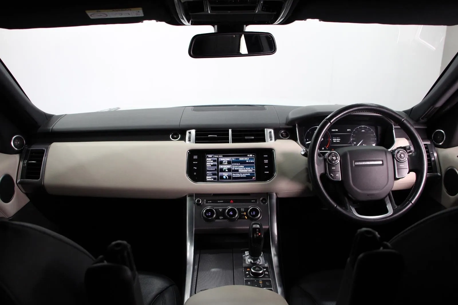 Land Rover-Range Rover Sport-SDV8 HSE
