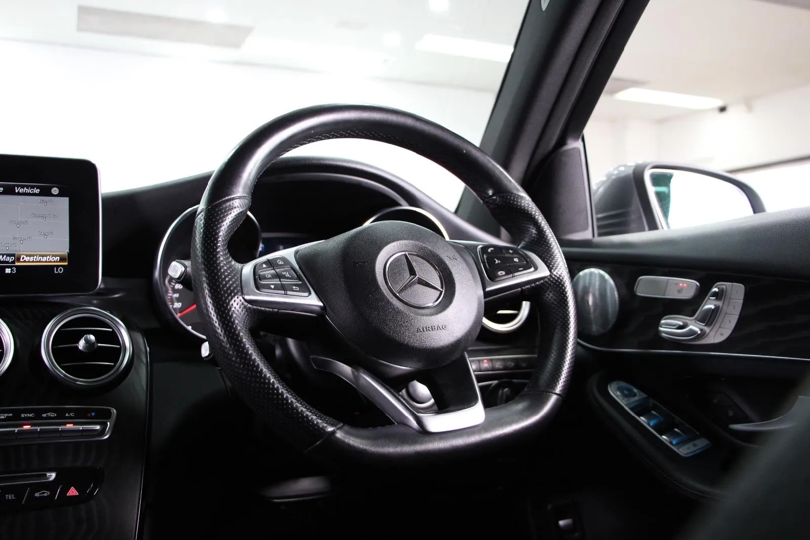 Mercedes-Benz-GLC-Class-GLC350 d