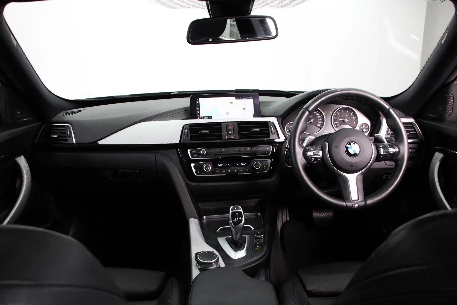 BMW-3 Series-330i M Sport
